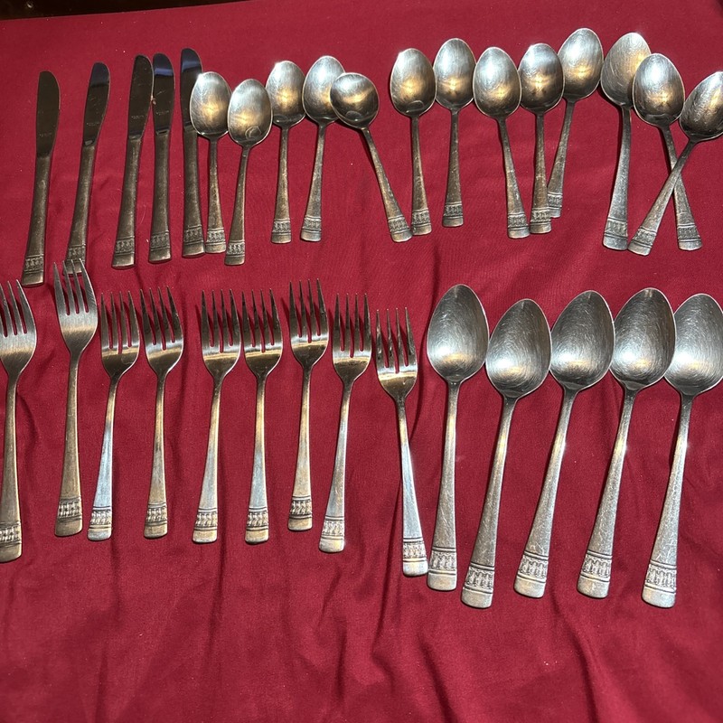 32 pcs Vtg Utica  Stainless Steel Flatware Silverware Silver Color