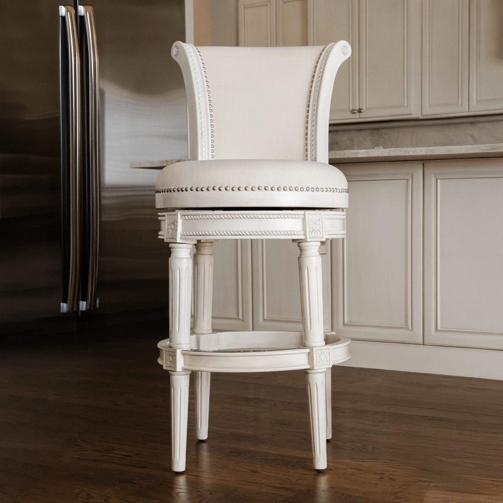 Maven Lane Open Box 31" Pullman Swivel Bar Stool In White Oak Finish With Natura