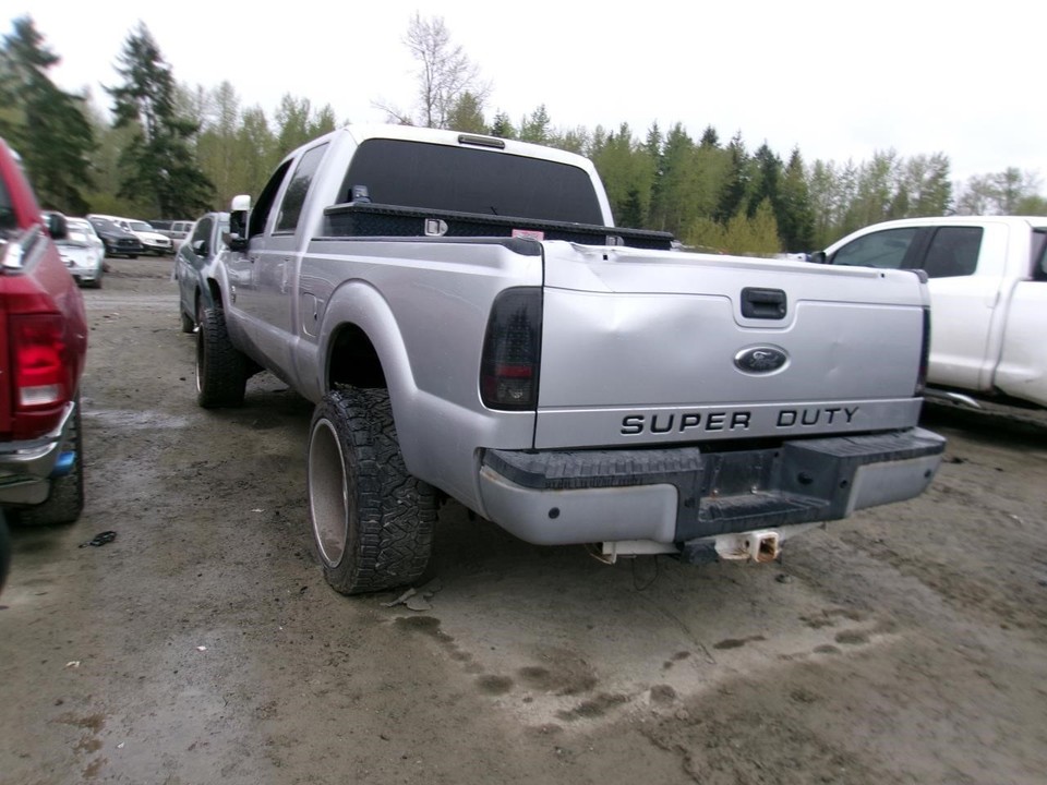Used Air Cleaner Assembly fits: 2013 Ford F250SD PICKUP 6.7L diesel ...