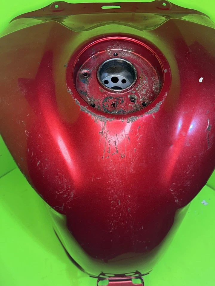 2004-2008 YAMAHA R1 RED GAS TANK GREAT CONDITION OEM NO INTERNAL RUST - Image 2 of 3