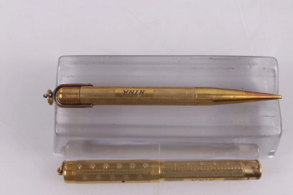 Juego de plumas estilográficas y lápices Swan Mabie Todd Co. Foto 2 de 4