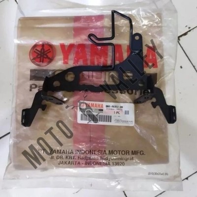 Genuine Parts Yamaha MT 03 2016-2019 Front Headlight Bracket Stay 2 B04-F8357-00