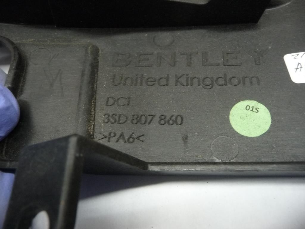Bentley Continental GT 2019-2024 Rear Right Bumper bracket P/N 3SD807860