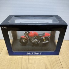 AUTOart [1/12 Norton Commando 952] 2005 Autoart 1:12 Die-cast Car RED Red