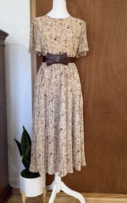 Hayden LA Neutrals Ditsy Floral Flutter Sleeve Dress NWT Small Cottage Peasant