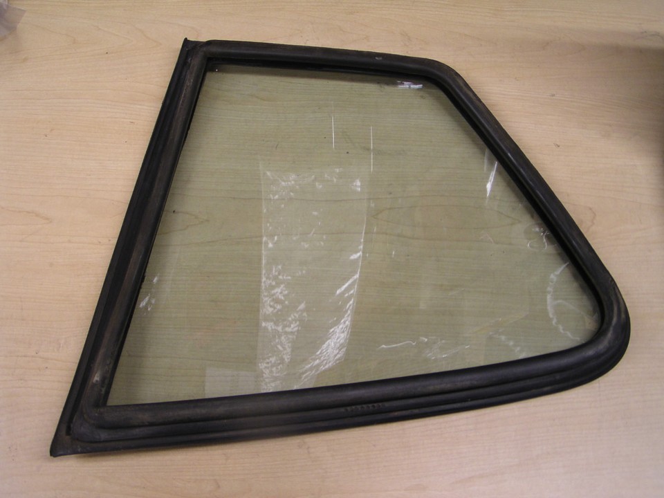 PORSCHE 944 924 REAR RIGHT RH PASS SIDE QUARTER WINDOW GLASS W/SEAL OEM ...