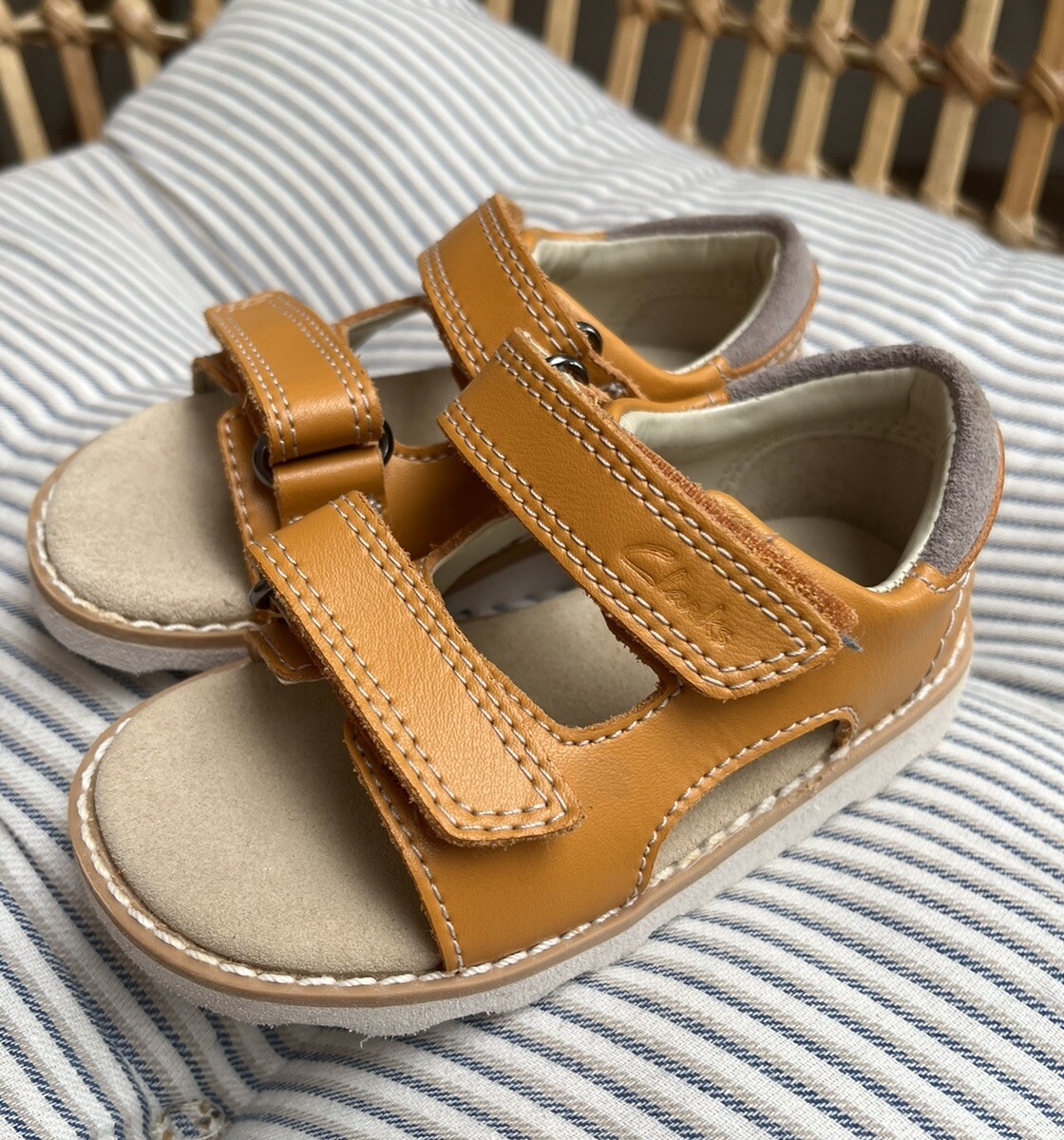 Clarks Crown Root Little Kids (Clarks CROWN HONOR ORANGE high - Main Image