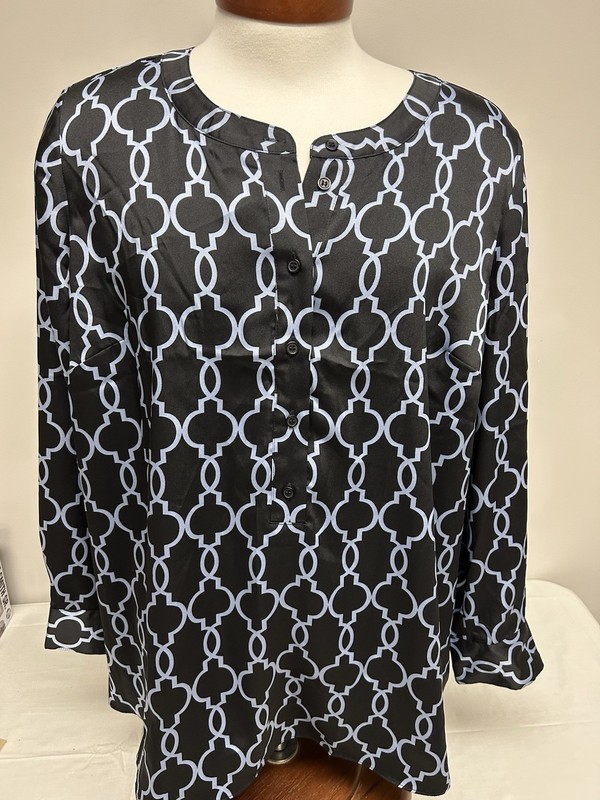 NWT Lane Bryant Ladies Size 22/24 Black Blue Top Retails $50
