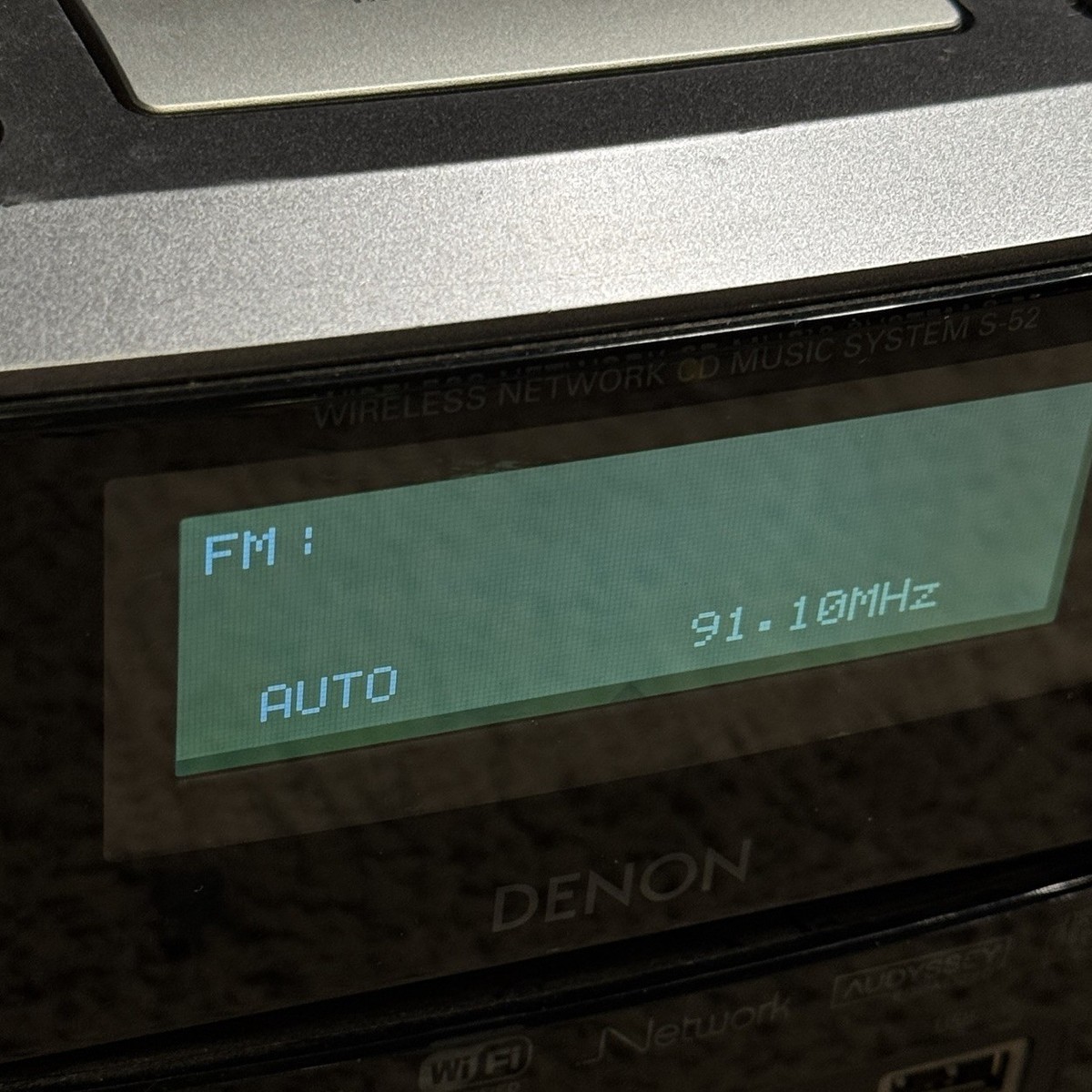 Denon S-52 Wireless Network CD Music System WiFi iPod Dock AM/FM
