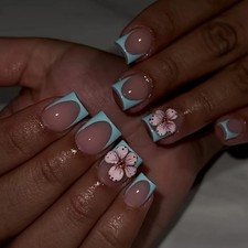 24 Pcs Floral Press on Nails Blue French Tip Fake Nails Extra Short Style 18