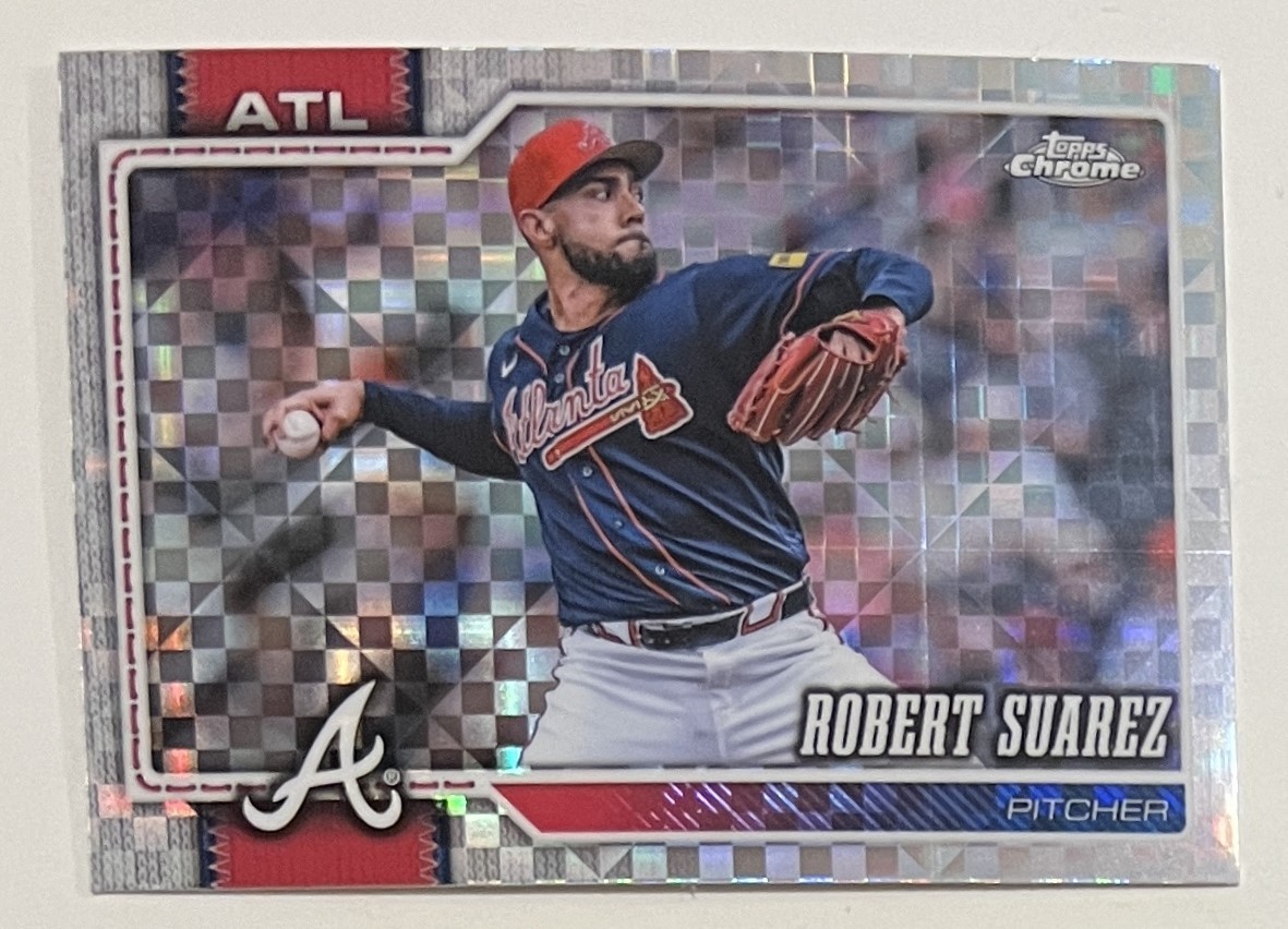 2026 Topps Chrome Baseball Xfractor #205 Robert Suarez Atlanta Braves