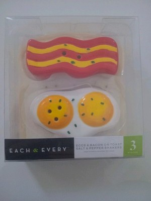 NEW Each & Every Eggs & Bacon on Toast Salt & Pepper Shakers. Ceramic 3PC SET