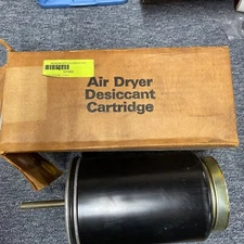 New Bendix 101900X Air Dryer Cartridge Replacment Kit 101900. NOS