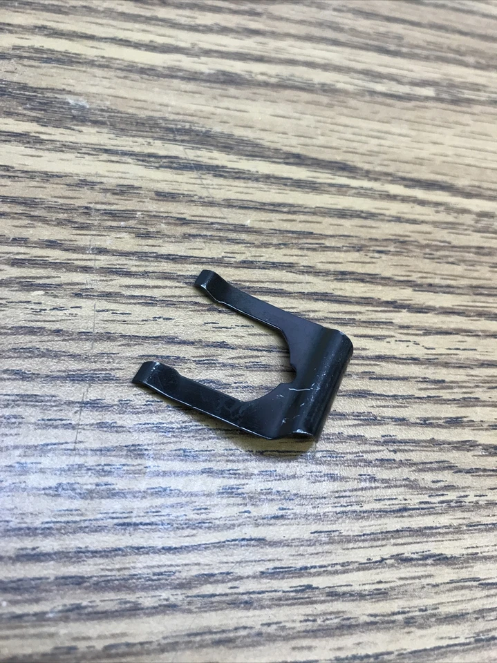 HONDA VFR800 INTERCEPTOR 2002-2009 LOCK KEY SPRING PART # 75581-GN8-920 - Image 3 of 4