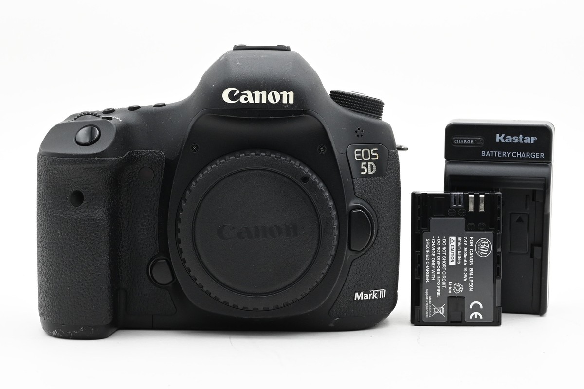 キャノン5D3 Canon EOS 5D Mark III DSLR Camera with 24-105mm Lens 5260B009