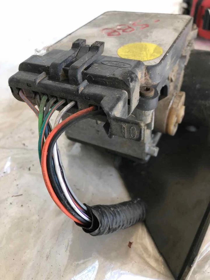 1997 MERCURY COUGAR XR-7 Cruise Speed Servo Control Actuator Assembly OEM - Image 2 of 4