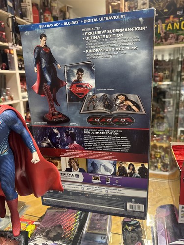 Batman v Superman Dawn of Justice Superman Statue Muckle Mannequins 2016 Difetti - Picture 9 of 10
