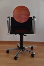 Designklassiker: Bürostuhl "Pinocchio" von Martin Stoll, schwarz-rot