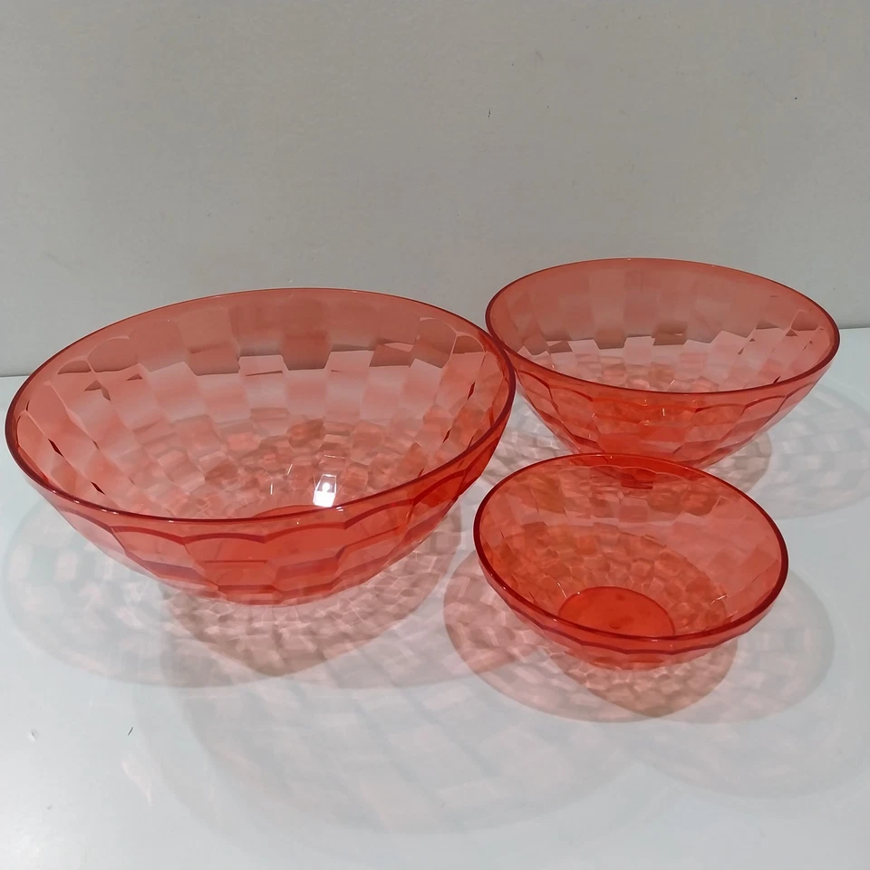 Ciotole 3 pz Tupperware Prisma Rosse natalizie 0,5/2/3,5L. - Immagine 4 di 4