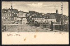 Ansichtskarte Kahla / Saale, Straßenpartie Neuer Brückenplatz mit Schlagbaum 