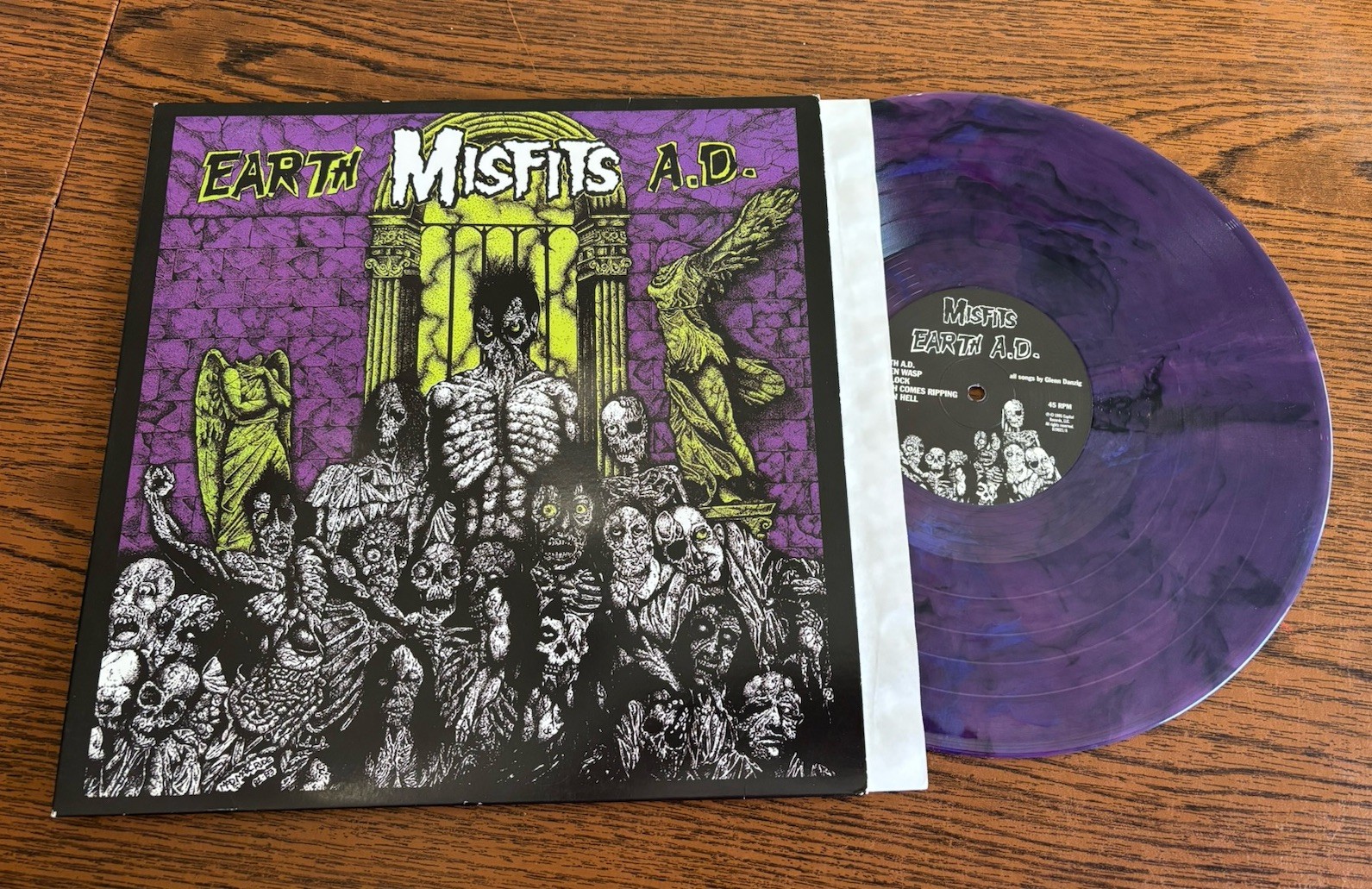 Misfits - Earth A.D. / Wolfs Blood (1983) (2022) LP Danzig Purple Swirl Vinyl