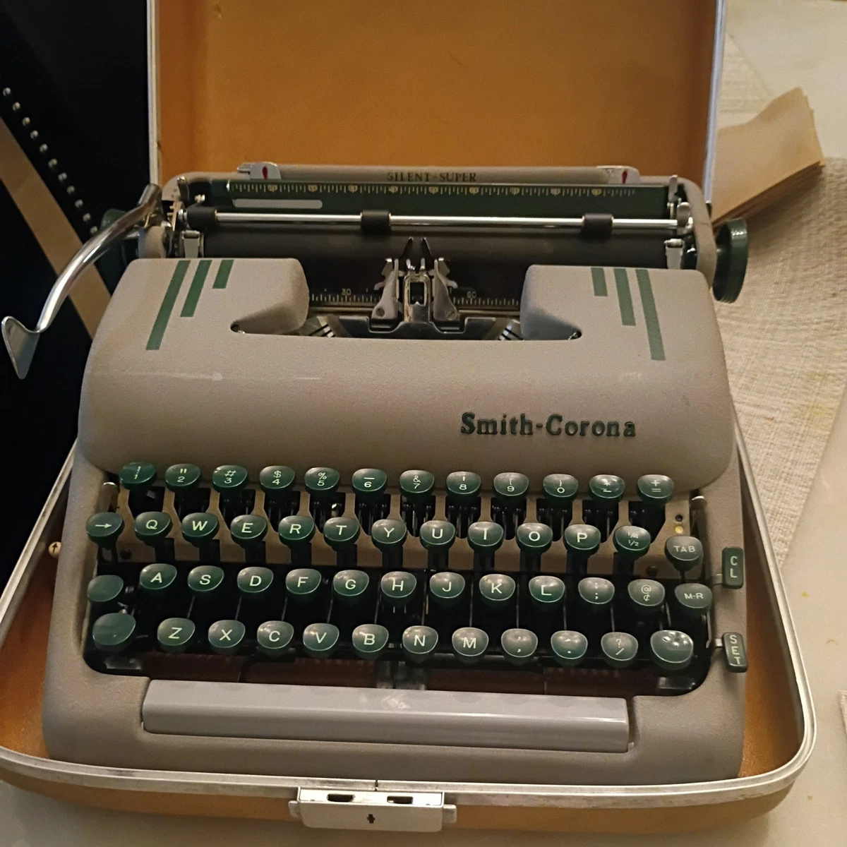 Machine à écrire Smith Corona Sterling « Sight Saver » FRAIS DE PORT