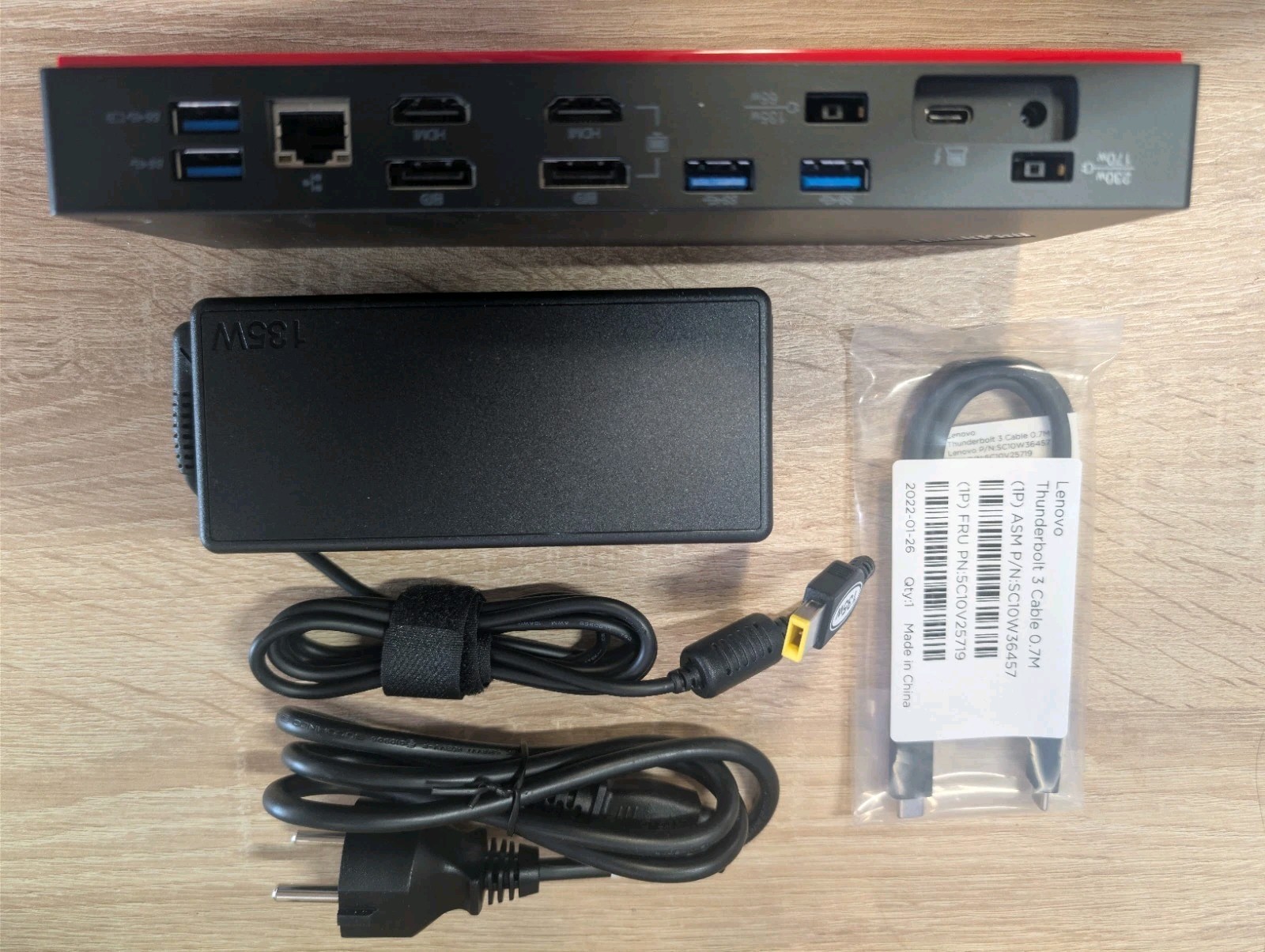 Docking Station Lenovo Thinkpad Thunderbolt 3 Gen 2 réplicateur de ports 40AN0135EU PC - 2