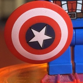 Lego Captain America Minifigure Marvel 76048 With Shield, Flippers & Breather.