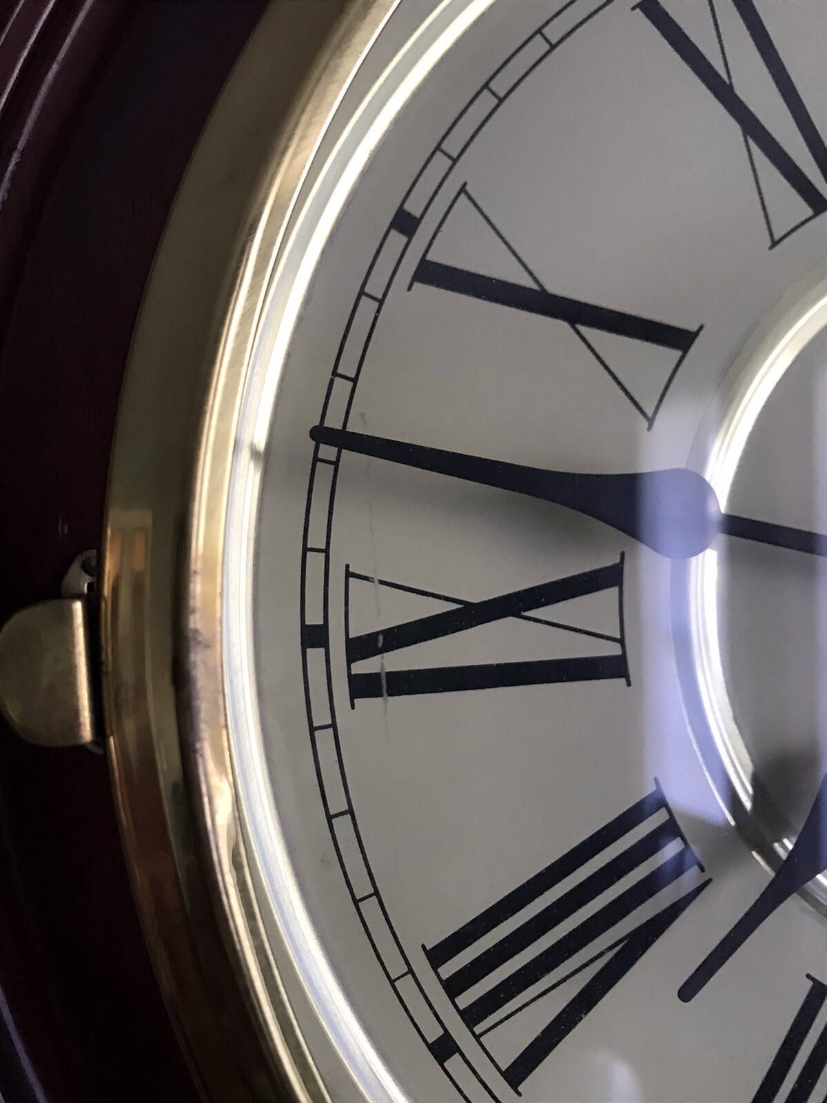 Strausbourg Manor Westminster Chiming School House Wall Quartz