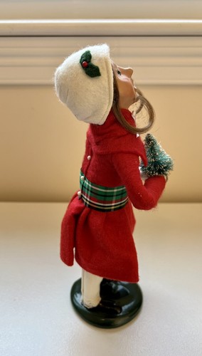 Vintage Byers Choice 1988 Traditional Girl Caroler Red Dress Tree Bumpy Base - Picture 2 of 9