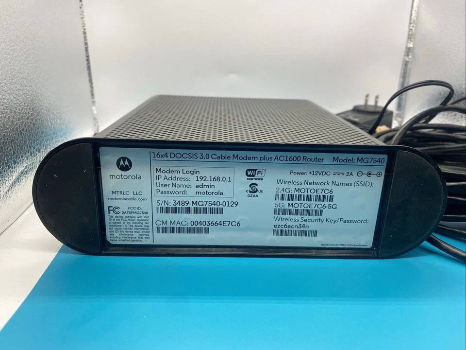 Motorola MG7540 16x4 Cable Modem Plus AC1600 Dual Band Wifi Router - Image 3 of 4
