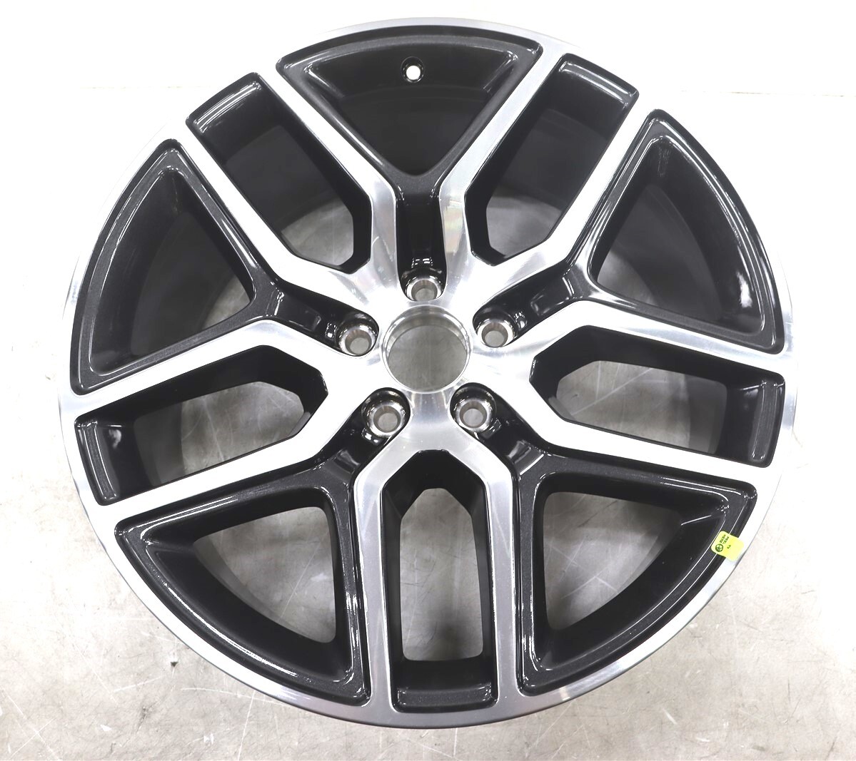 2016-2019 Ford Explorer 10061 Wheel 20x9 Rim Charcoal