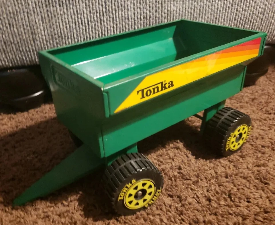 Vintage Tonka Big Green Pressed Metal XMB-975 Tractor & Trailer NICE! ORIGINAL! - Image 3 of 4