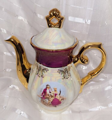 Vintage Porcelain Coffee/Teapot ''Romeo and Juliet'' Made in Japan