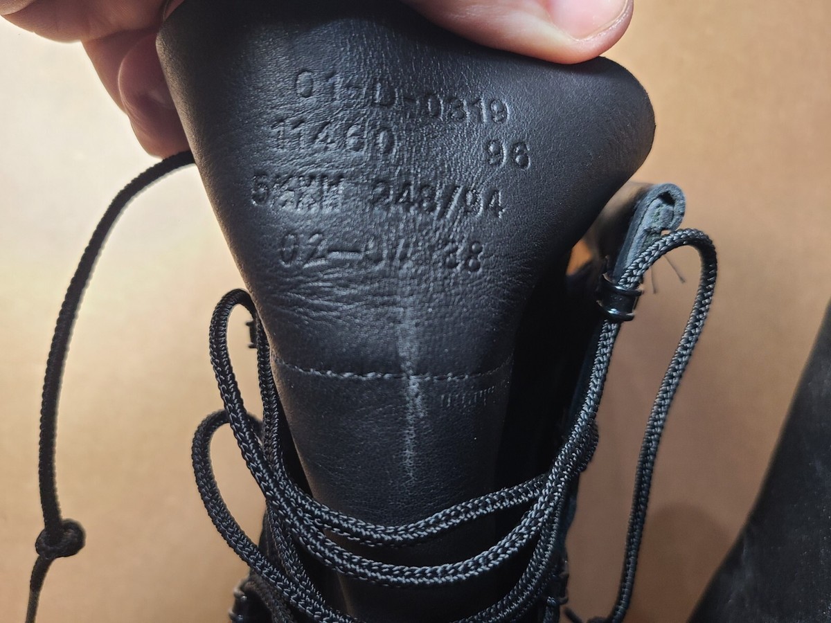 米軍　GORE-TEX　BATES　コンバットブーツ　11460　Vibram Bates Men's Size 11 Wide Black Leather Gore-tex Military