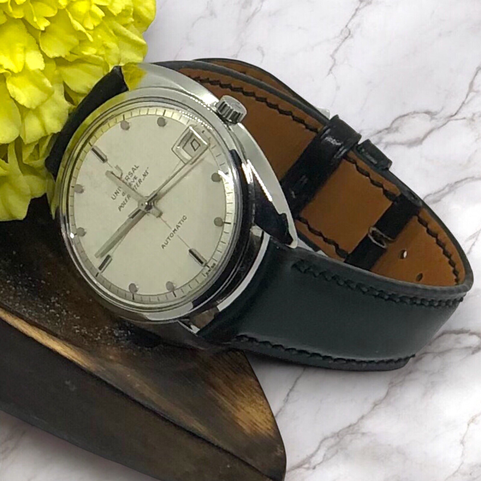 Universal Geneve Polerouter Auto Date ST 35mm case Silver Index dial Strap 1965