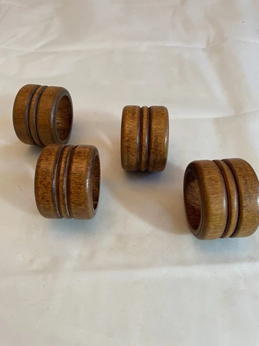 VTG Wooden Napkin Ring Holders Set of 4 Scandia Round Ribbed 1” W Brown Rustic