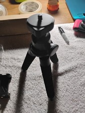 8 inch phone or camera tripod with remote for android or i phone