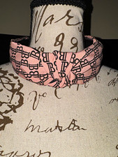 Women  s Pink Black Logo Pattern Knot Fabric Headband Hair Accessory