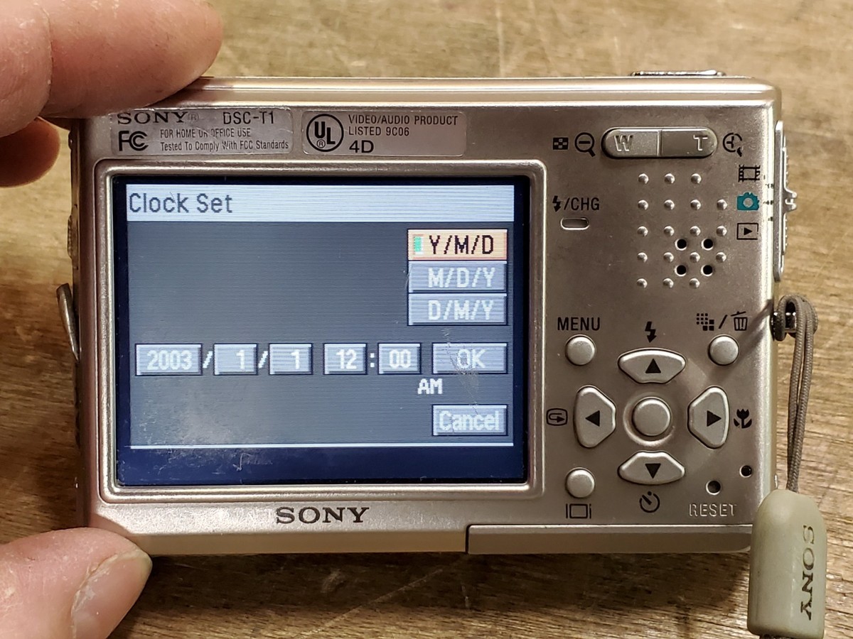 Sony DSC-T1 Cyber-Shot 5.0MP Digital Camera, Silver, For Repair