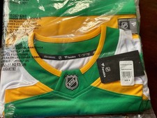 Minnesota Wild Collecting and Fan Guide 8