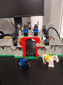 Lego Black Falcon's Knights Castle 6073 99,9% complete + instructions from 1984