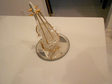 GLASS CELLO/VIOLA ON GLASS BASE 4" TALL