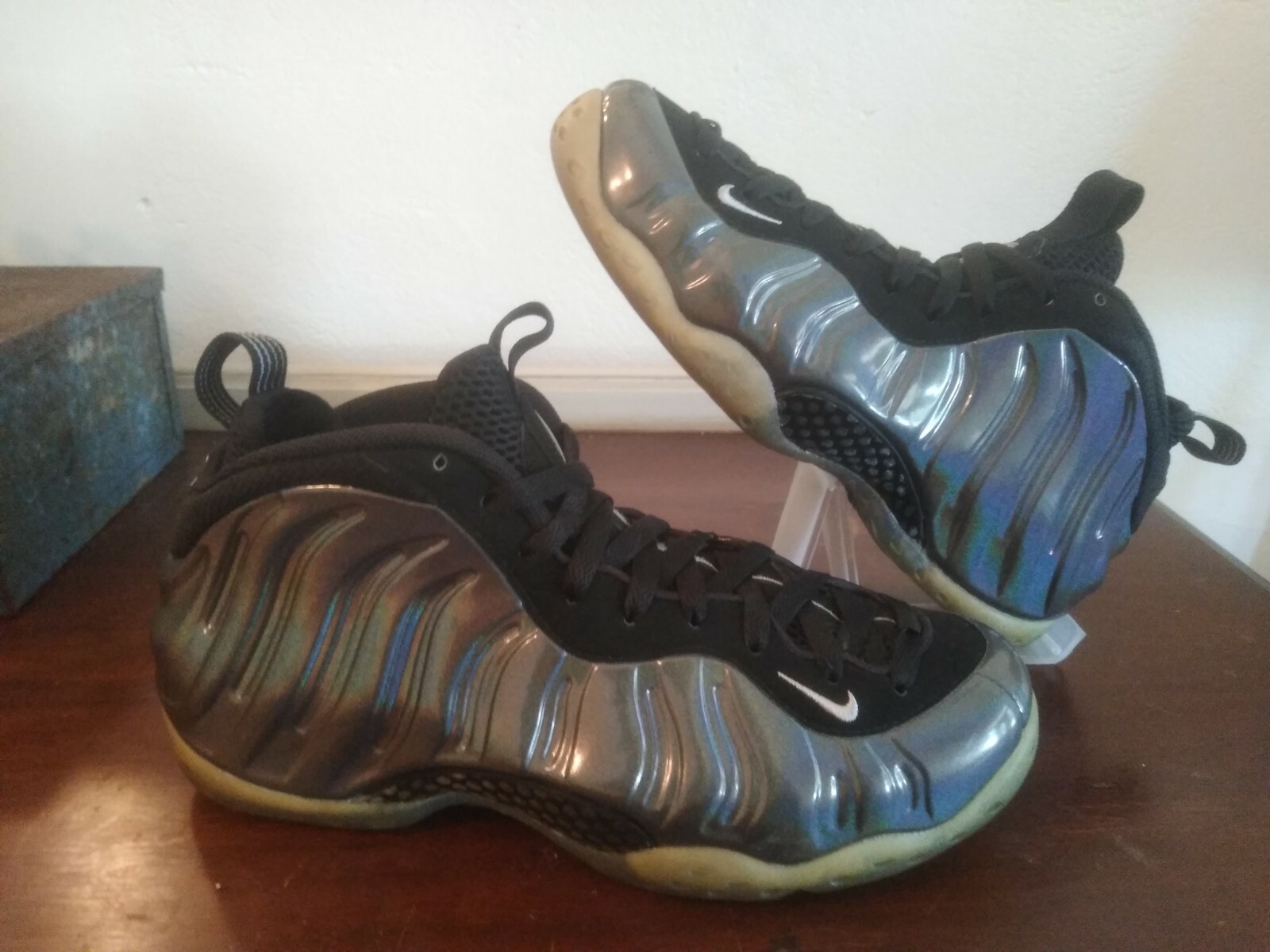 air foamposite one hologram