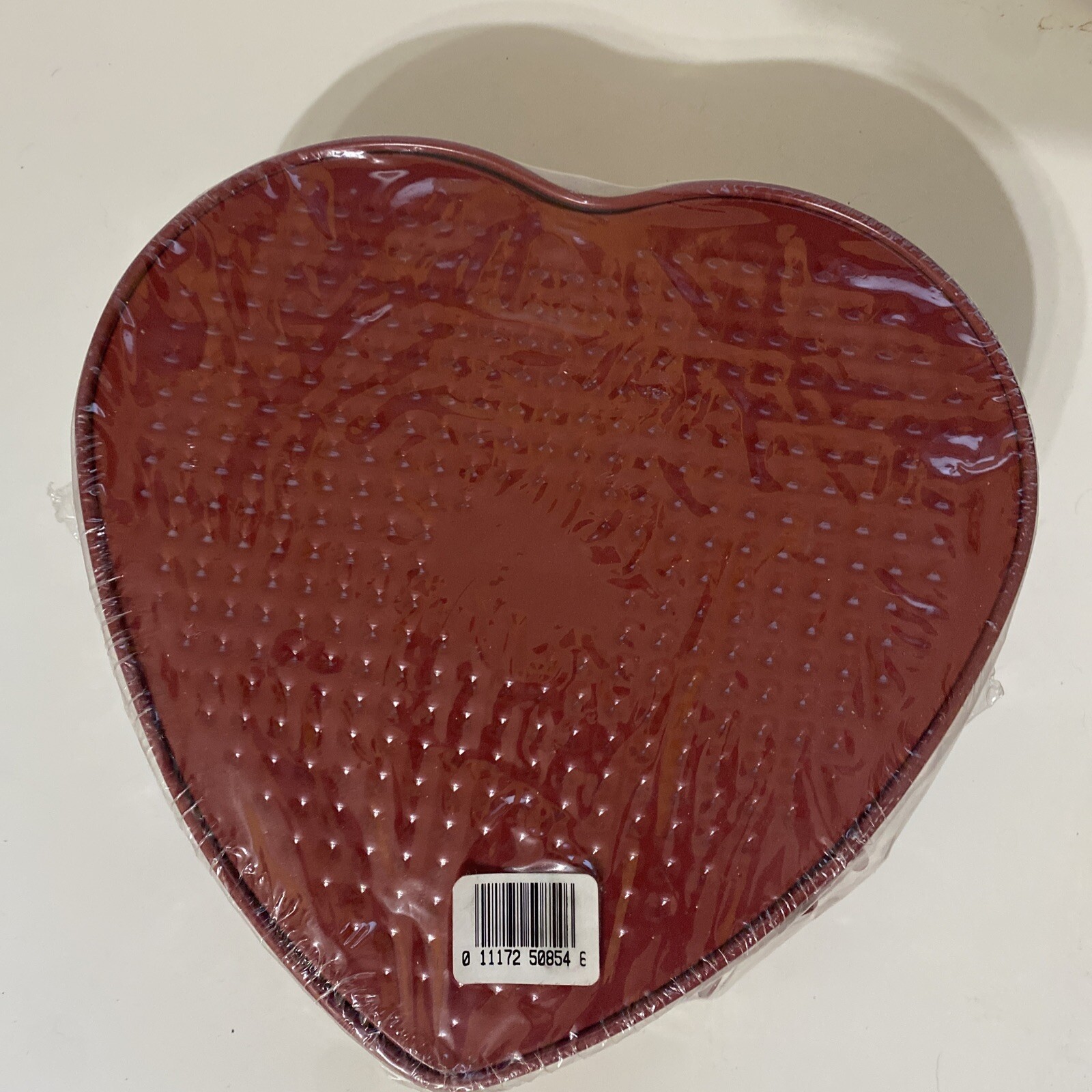 New Opened Package Nordic Ware Red 9" Heart Shaped Springform Cake Pan