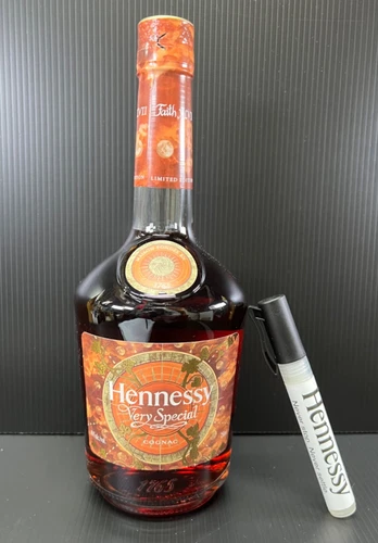 Hennessy Cognac Never Stop. Never Settle 7ml Pocket Spray Tube - New