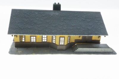 Vtg FALLER West Germany Assembled Train Station Freight Depot HO Scale