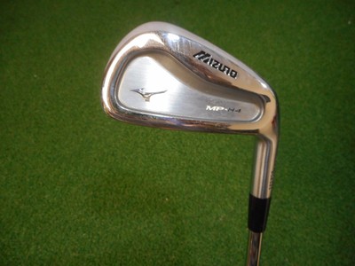 mizuno m4
