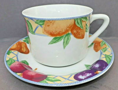 Fine Royal Porcelain Sculpture  Maxi-Tasse 0,33 l mit Untertasse - Great Britain