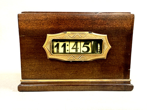 Vintage Early 1930's Pennwood Electric Desk / Shelf Clock